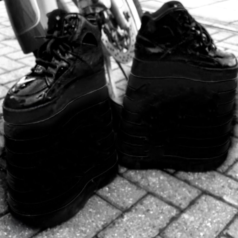 Rare pair of 90's Buffalo boots 30cm Platforms